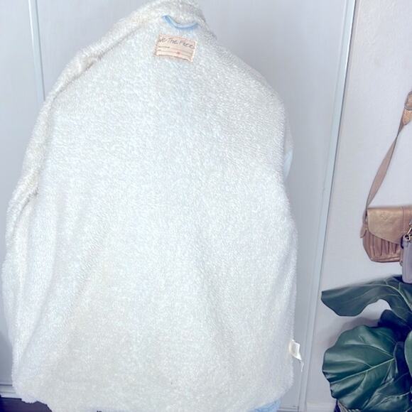 Free People Sherpa Fleeced Twisted Heart Cozy Denim Jacket size Medium - Picture 10 of 15